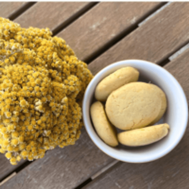 Biscotti con Olio EVO e Fiori di Elicriso